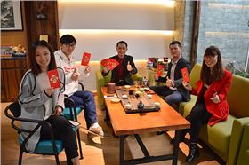 香港正能量科技集團祝大家新年快樂 香港正能量科技集團祝大家新年快樂